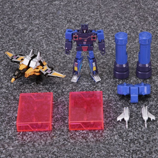 Takara Tomy Official Transformers Updates   Fortress Maximus, Masterpice And Generations Images  (15 of 19)